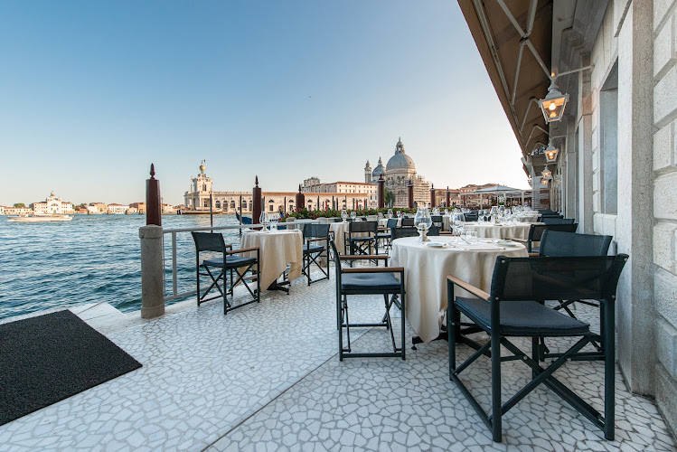 Hotel Monaco & Grand Canal